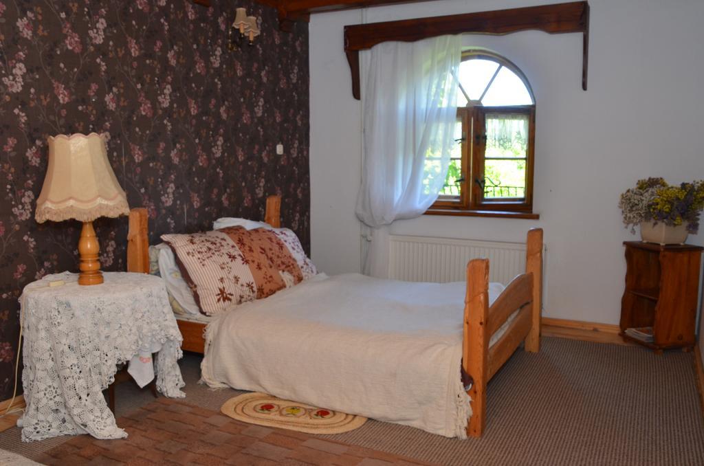 Dworek Sw.Antoniego Slawutowo Buitenkant foto